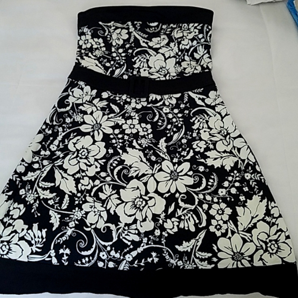 Super Cute Strapless Rose Cocktail Dress
